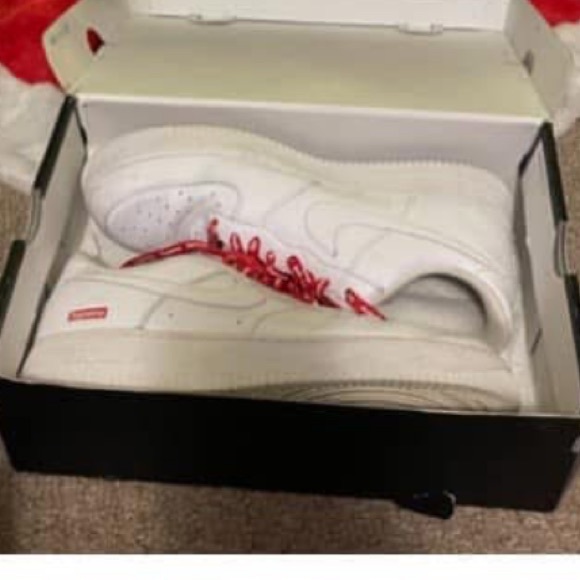 Air Force 1 low Supreme - size 11 - Picture 2 of 5